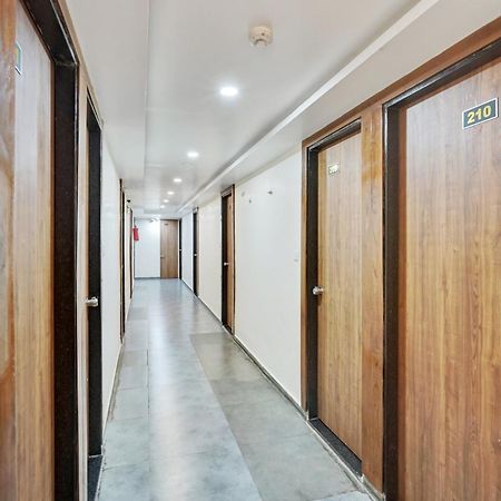 Super Collection O Kudasan Gandhinagar Formerly Hotel Royal Mansion Eksteriør billede